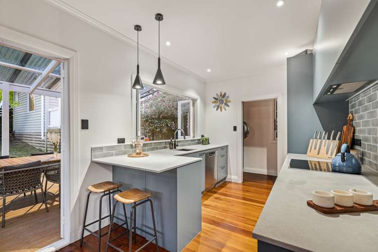 33 Owairaka Avenue Mount Albert_26