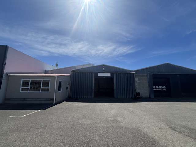 Warehouse space on Kapiti Road