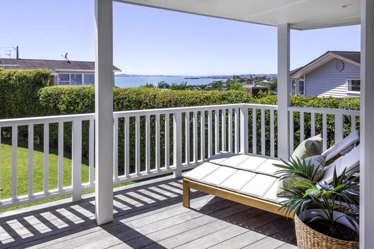 129 Bleakhouse Road Mellons Bay_8