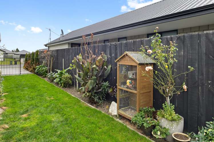 23 Redhaven Rise Netherby_31