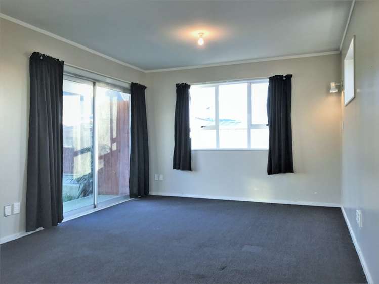 18 Morning View Titahi Bay_16