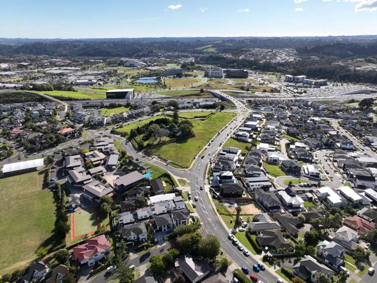 39 Spencer Road Oteha_12