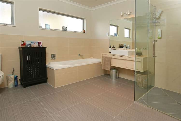 67 Lake Panorama Drive Henderson_25