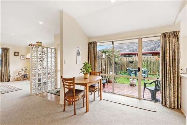 6 Castle Way Beckenham_3