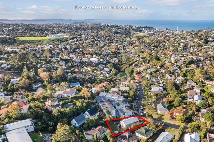 84 Langana Avenue Browns Bay_13