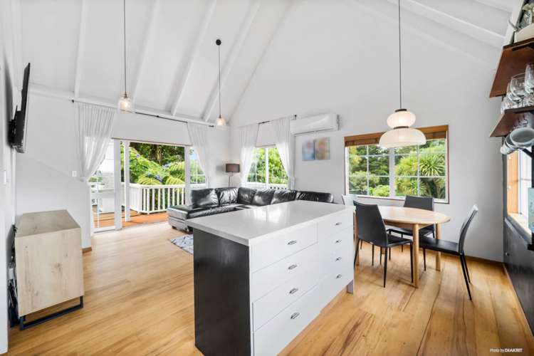 2/56 Nigel Road Browns Bay_8