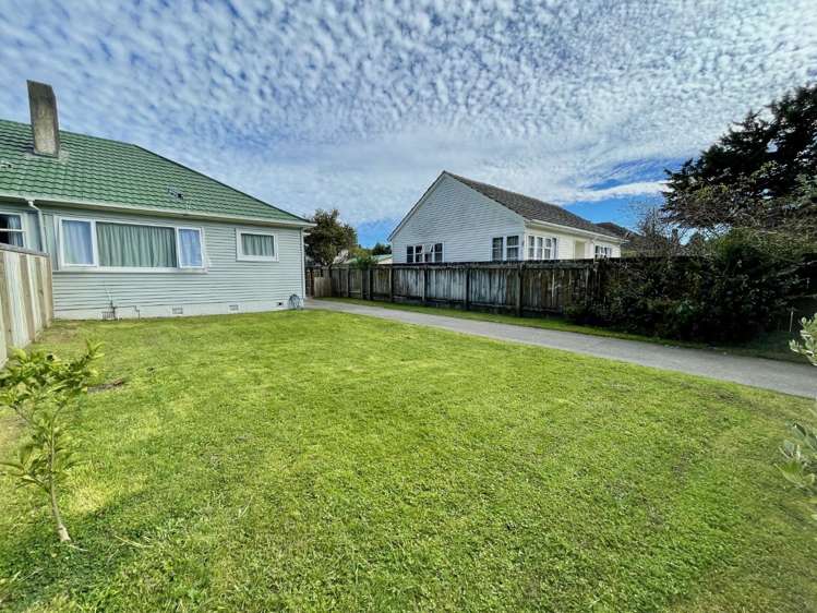 59 Hewer Cresent 1315_16