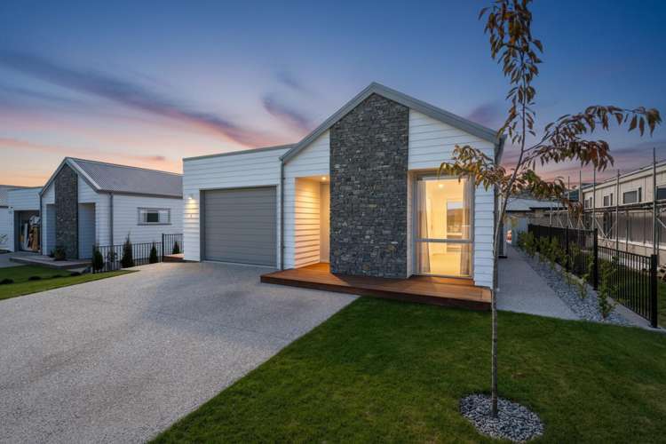 8 Stables Lane Mosgiel_2