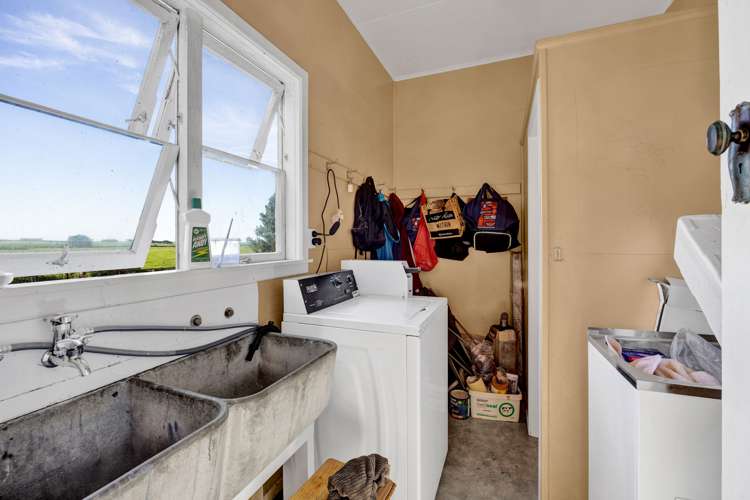 1099 Normanby Road Manaia_21