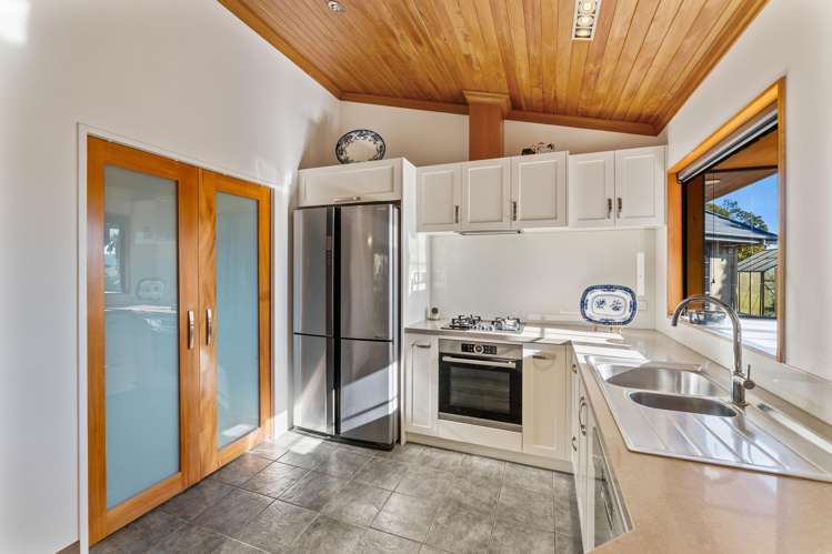 165 Totara View Road Wakefield_12