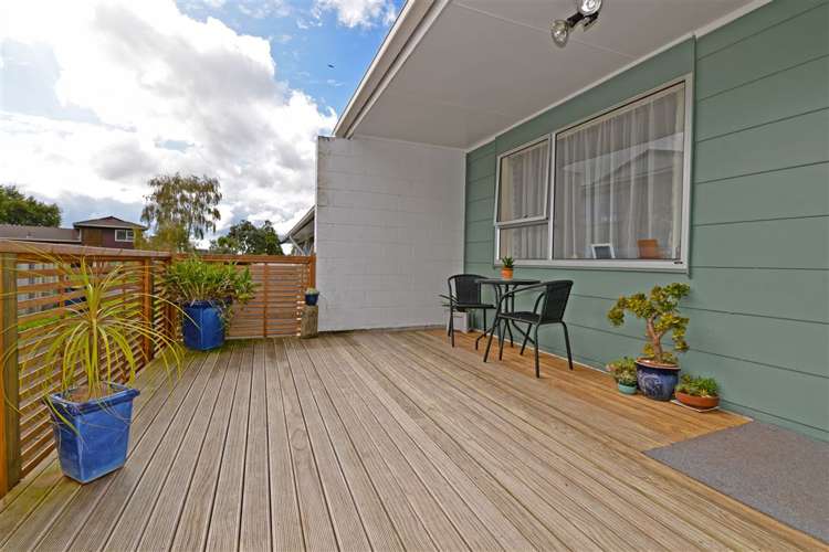 2/4 Wickstead Place Massey_7