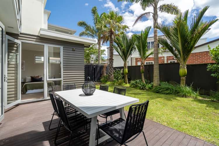 31 Merani Street Narrow Neck_29