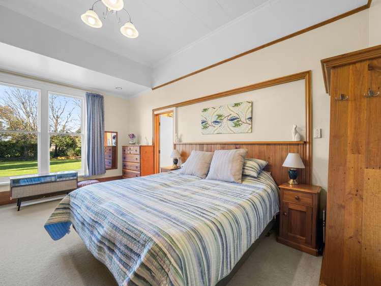32 Laings Road_5
