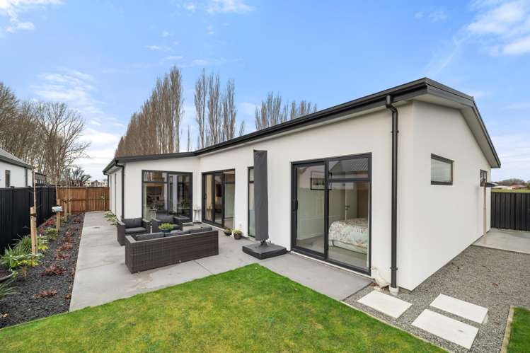 22 Elsie Lange Way Casebrook_19