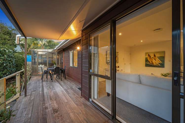 2/30 Selwyn Crescent Forrest Hill_13