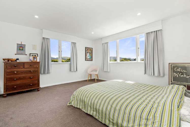 15 Waddington Drive Naenae_6