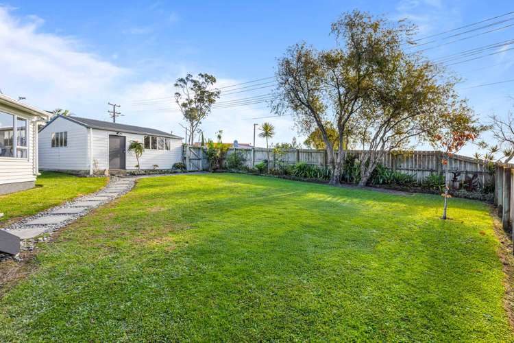 84 Glengarry Road Glen Eden_22