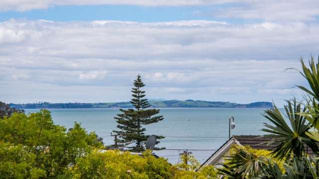 7 Beulah Avenue Rothesay Bay_4