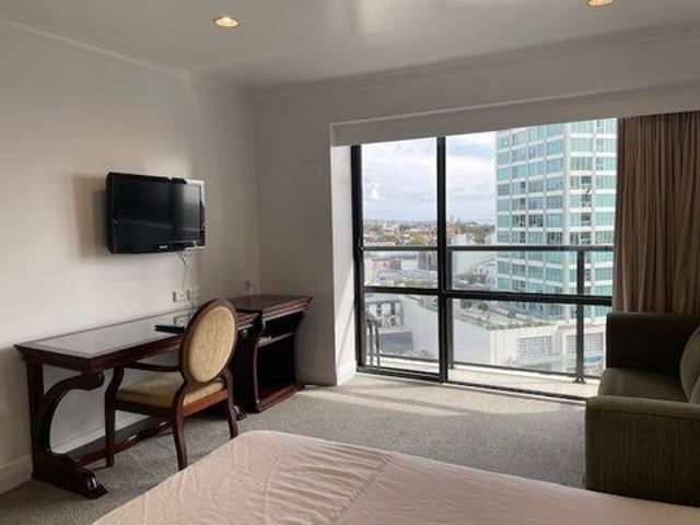 Takapuna Apartment - Panoramic Sea Views