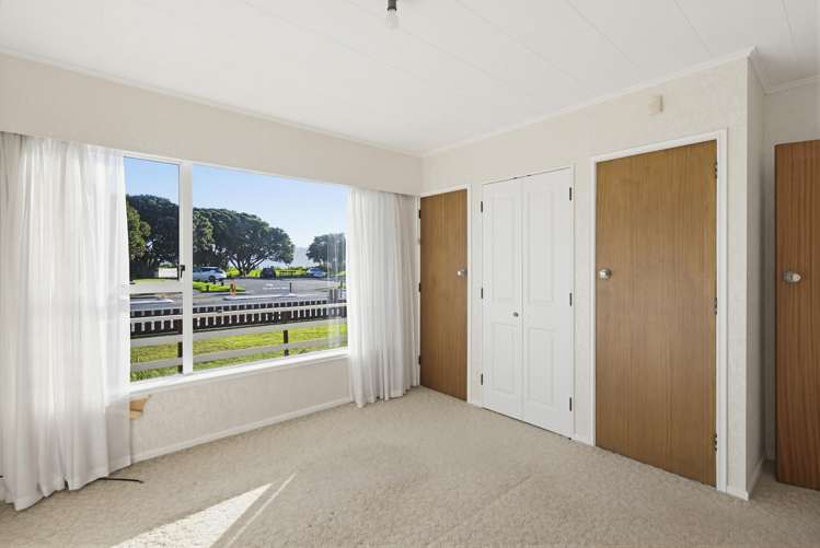 5 Marine Parade Paraparaumu Beach_21