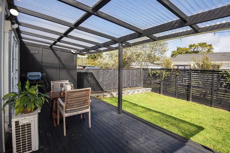 71 Great North Road Kamo_12