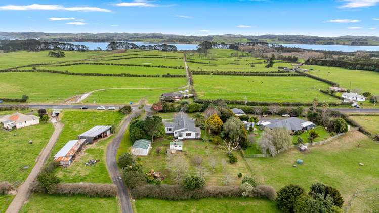 264 Glenbrook Beach Road Glenbrook_27