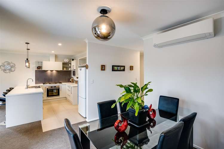 18 Pelorus Avenue Poraiti_6