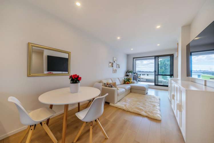 57c Howard Hunter Avenue_4