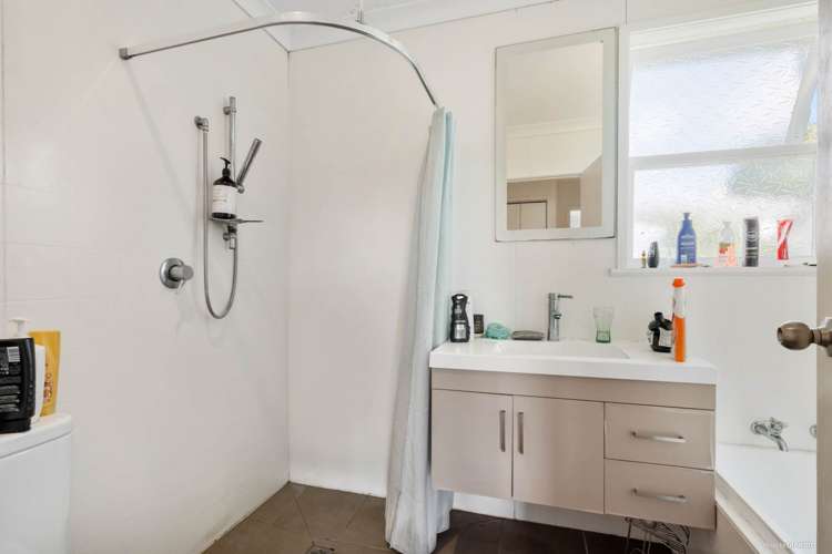 12 Mcphail Street Birkdale_13