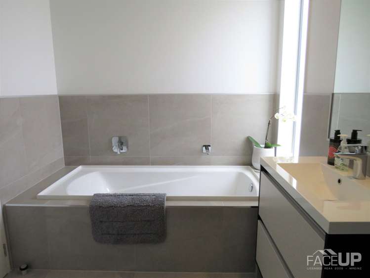 1 Plover Road Hobsonville_14