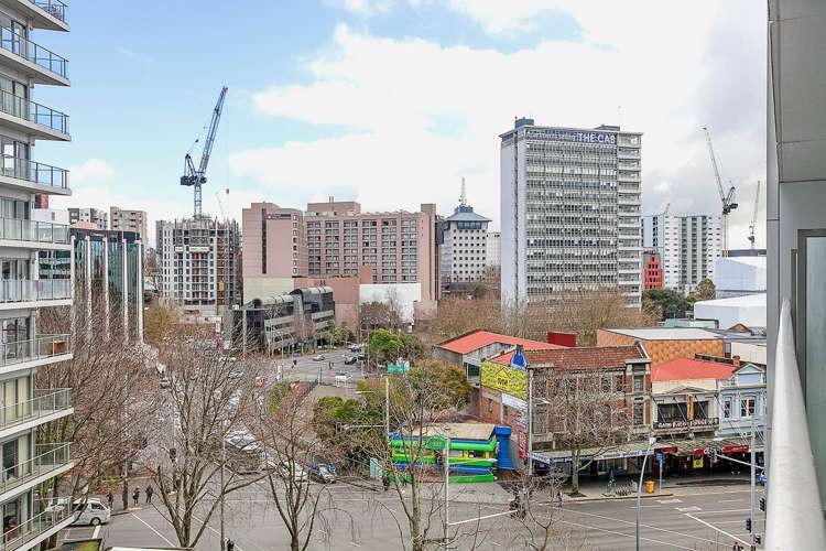 718/430 Queen Street Auckland Central_12