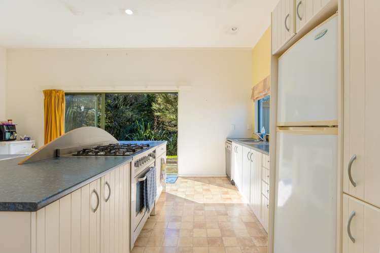 110 Whakapirau Road_1