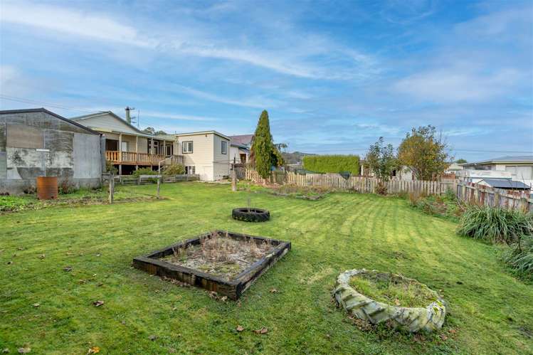 95 Salcombe Street Kaitangata_16