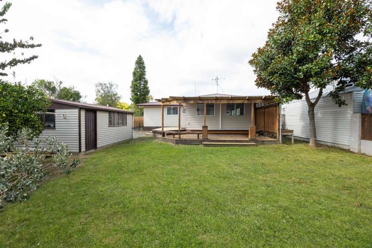 46 Elmwood Crescent Pukete_21