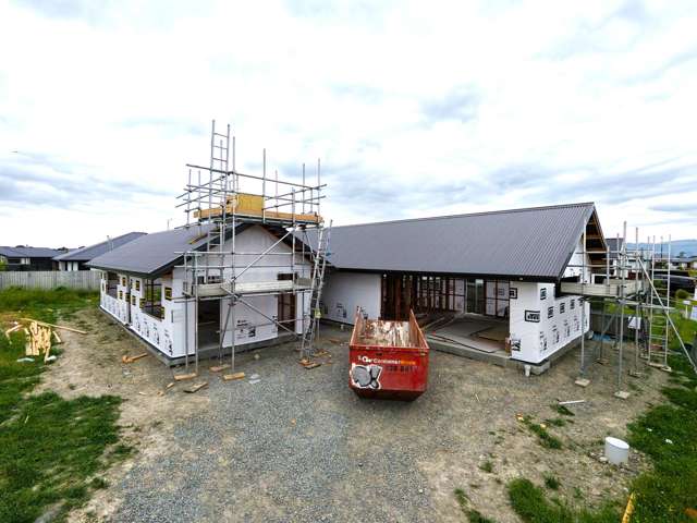 Top Spec, Great Location, Due March '26