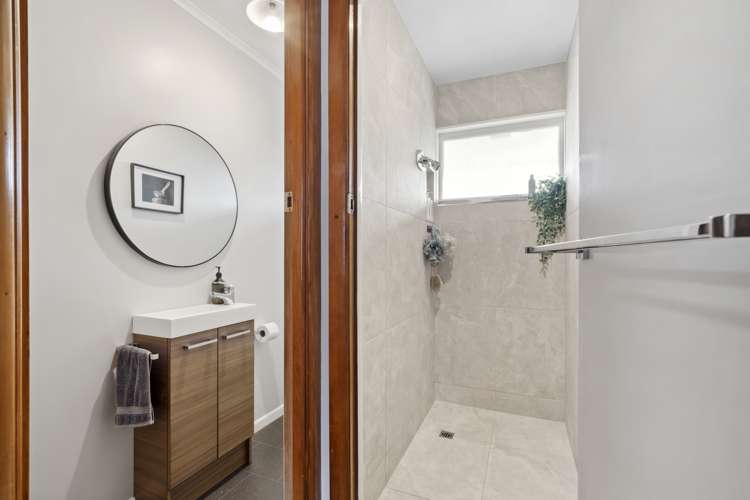 16 Trentham Road Papakura_12