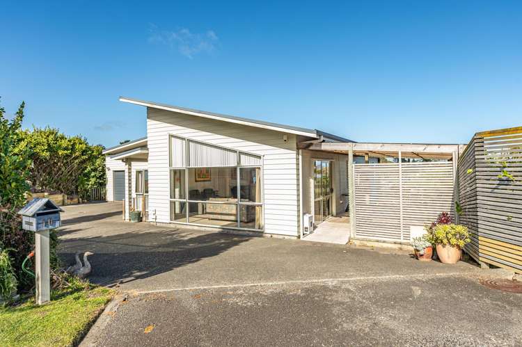10 Lithgow Drive Otamatea_24