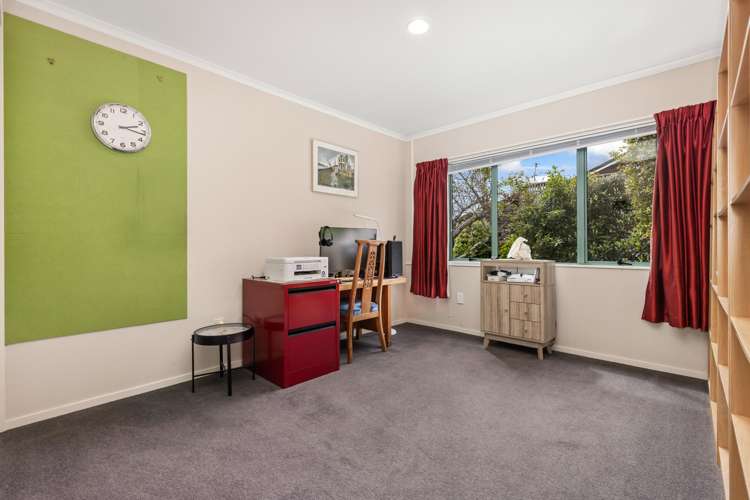 52 Kakariki Grove Waikanae_13