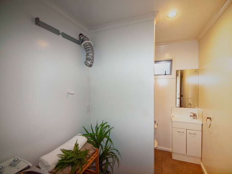 40 Erlestoke Crescent Churton Park_14