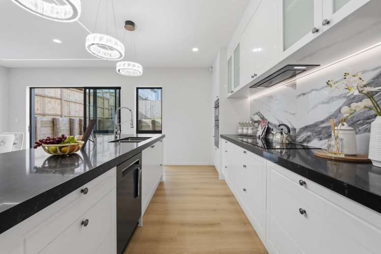 4 Mill Hill Close Flat Bush_5