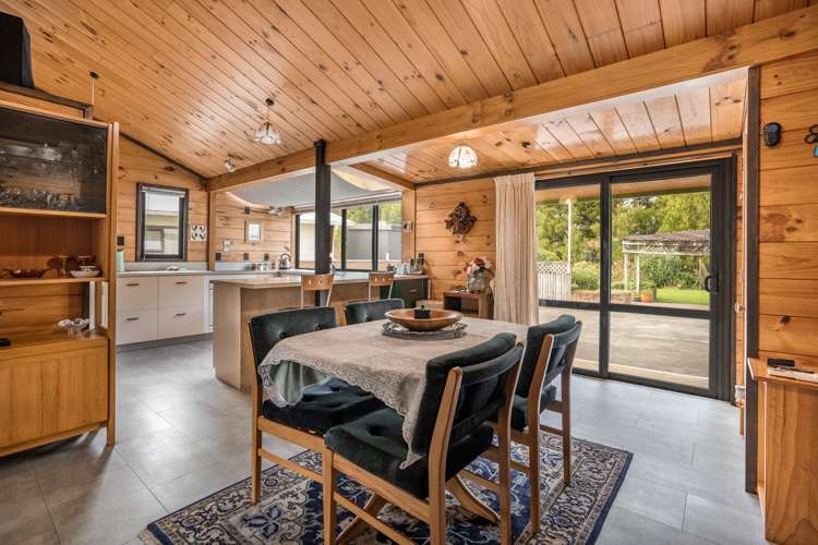 19 Deller Drive Carterton_8