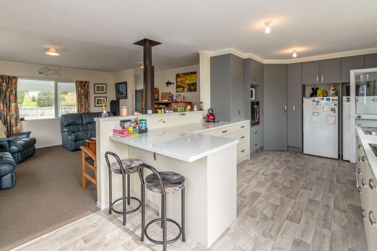 89 Lake Ferry Road Lake Ferry_12