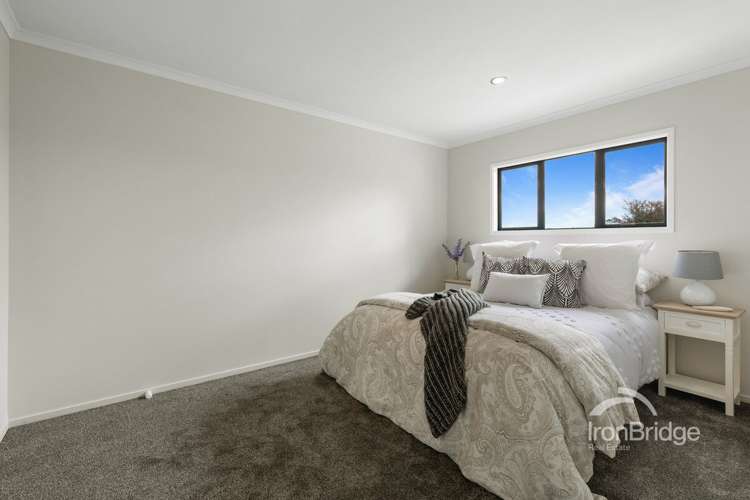 97 Fields Parade Oteha_10