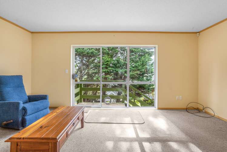 26 Newburn Grove Wainuiomata_5