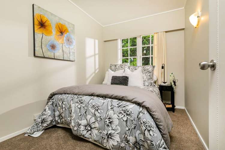 1 Miltonia Avenue Te Atatu South_10