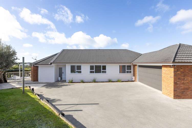 70 Bay Vista Drive Red Beach_13