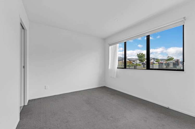 17b Tributary Parade Karaka_8