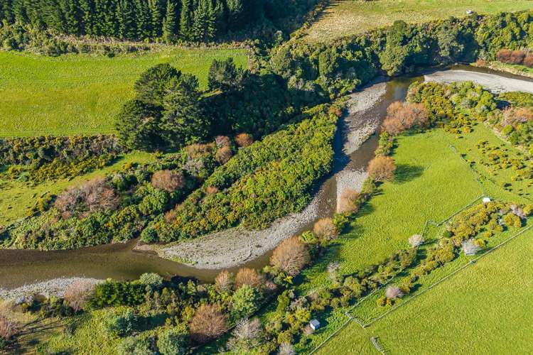 84 Gilbert Road Kaitoke_25