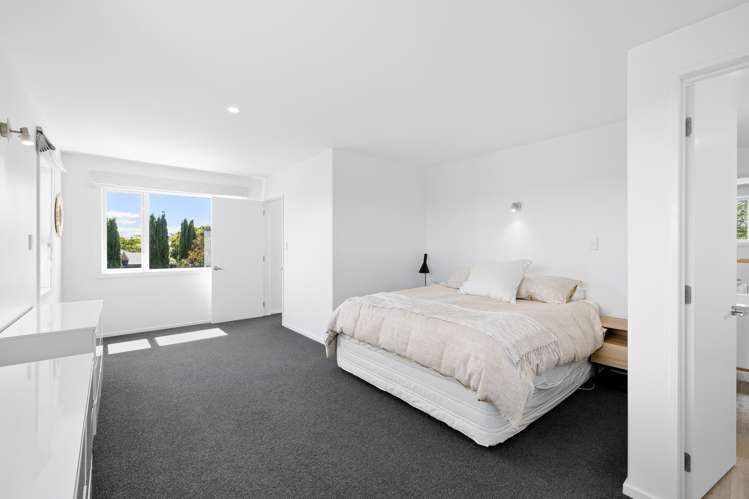 30 Harrys Way Redwood_13