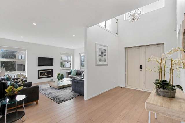 16 Spyglass Street Red Beach_2